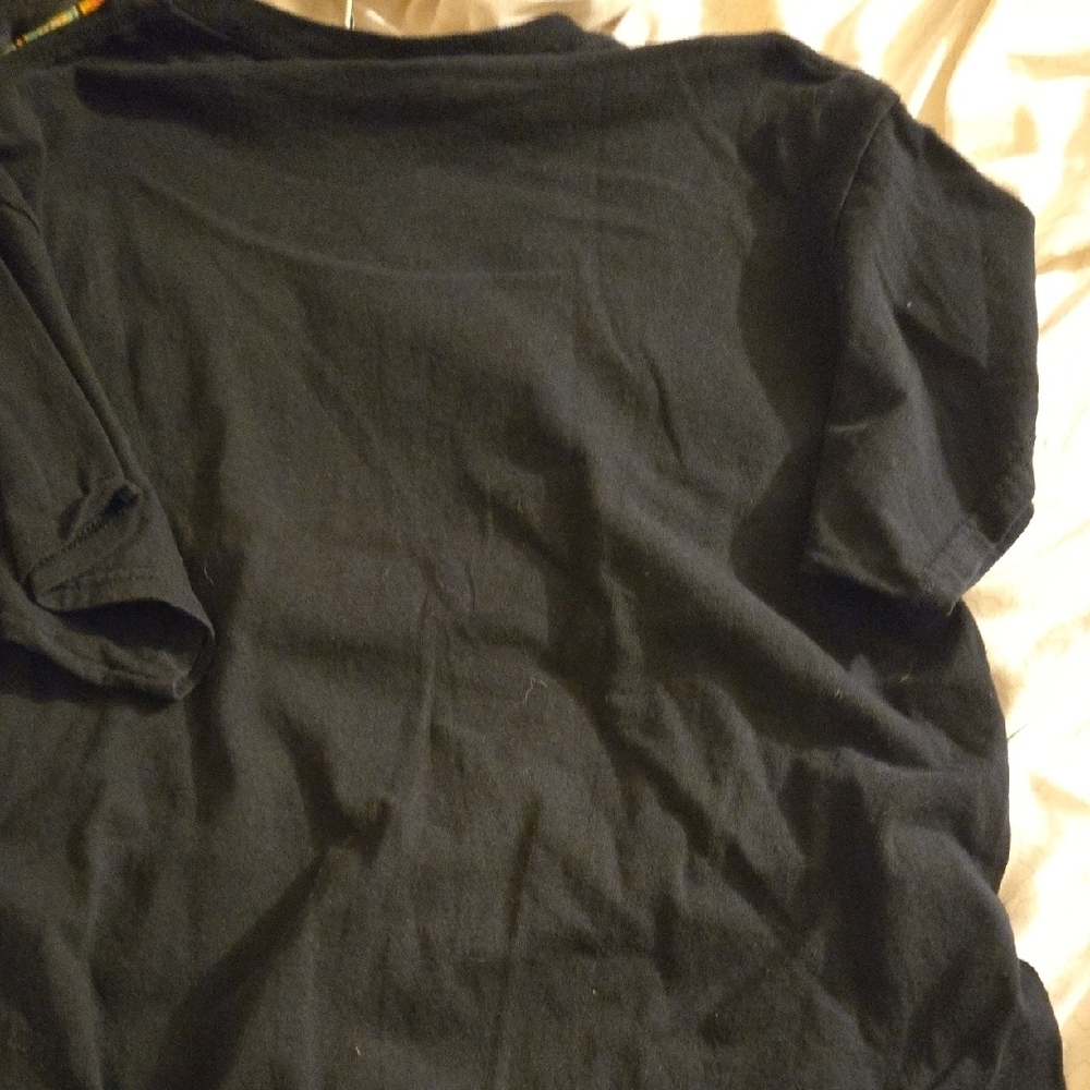 Gildan Black Short Sleeve Tee - Picture 3 of 4